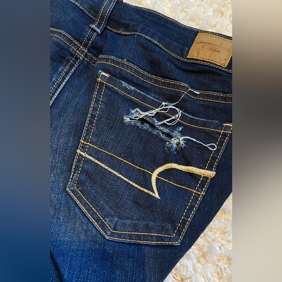 American Eagle Distressed Jegging - Picture 4 of 8